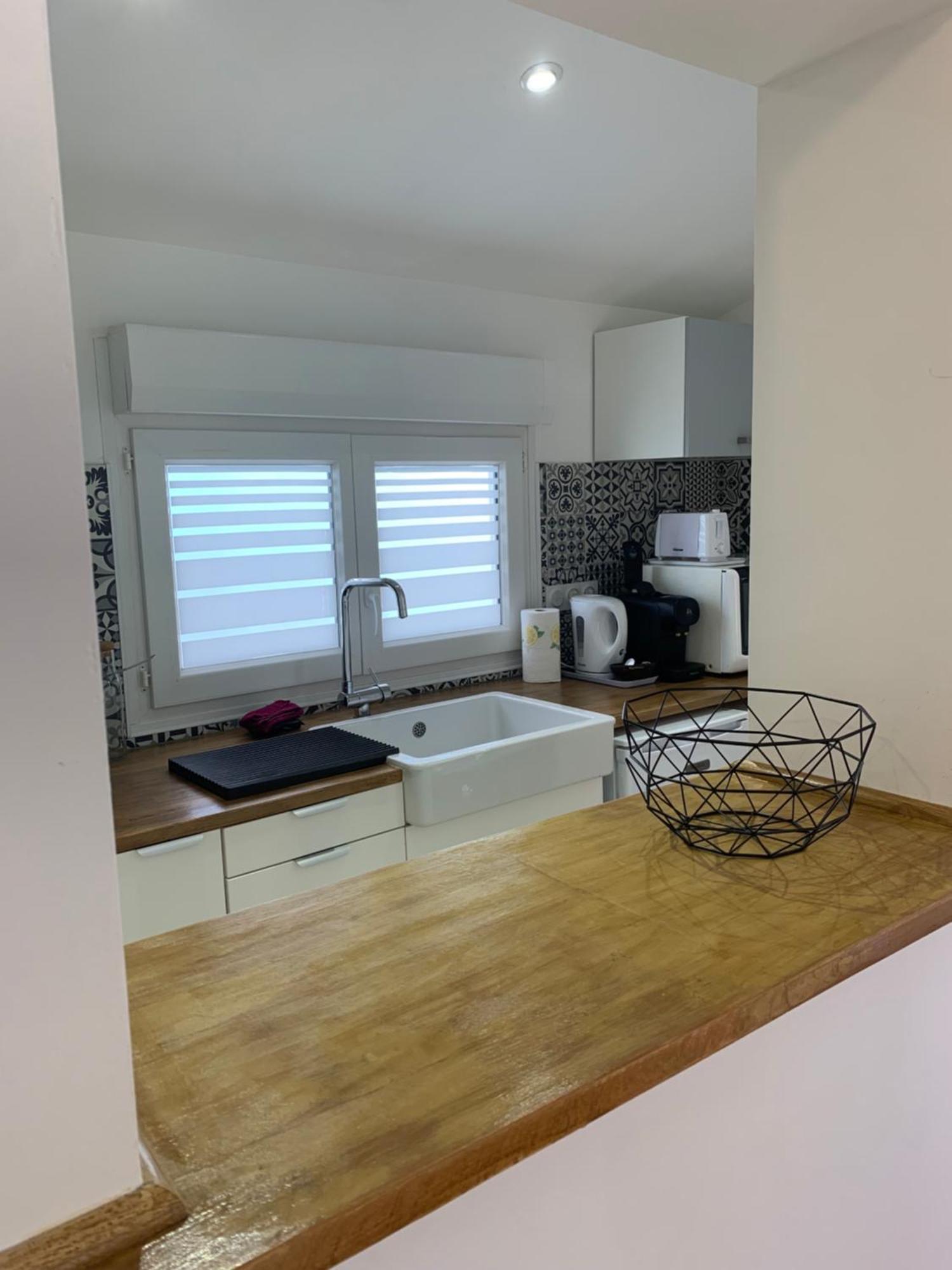 Ermitage studio, front de mer, plage 200m Antibes Eksteriør billede